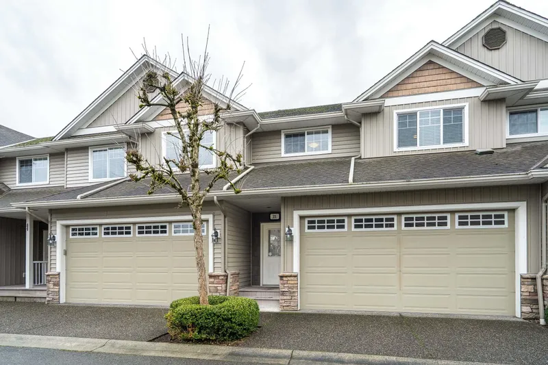 21 32849 EGGLESTONE AVENUE - photo 3 of 25