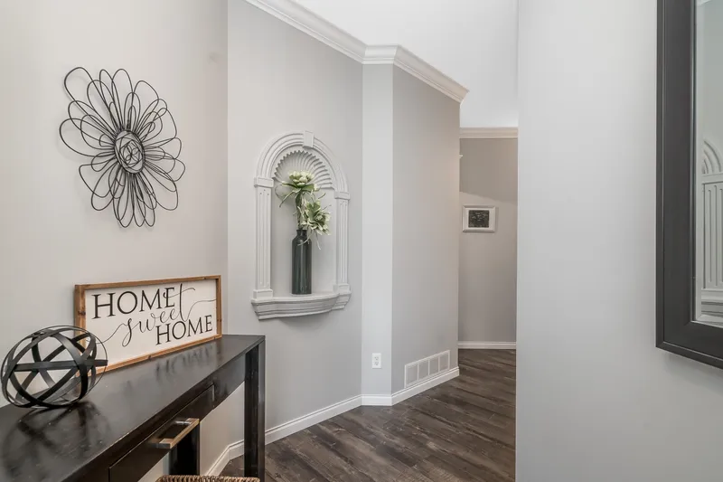 21 32849 EGGLESTONE AVENUE - photo 4 of 25