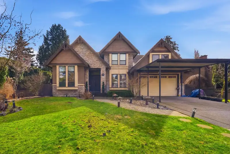 7440 KRAFT CRESCENT - photo 1 of 36