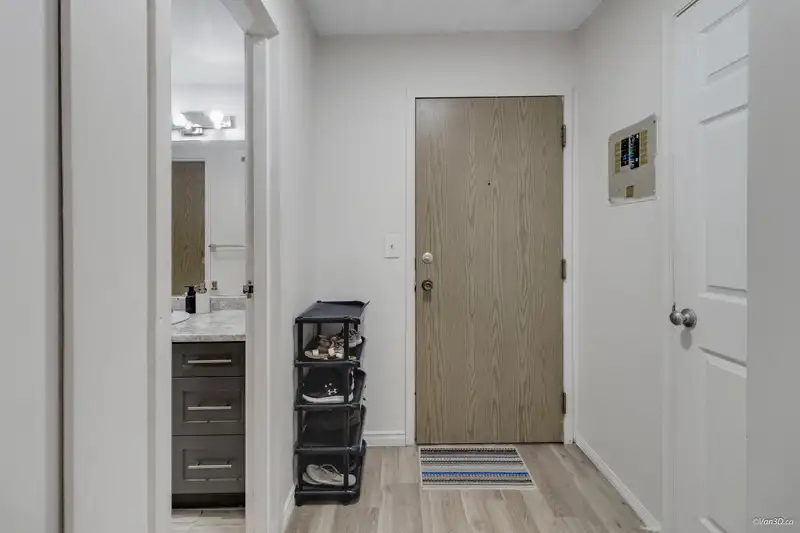 202 13525 96 AVENUE - photo 3 of 18