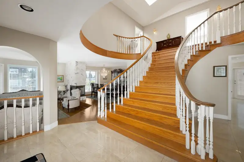 631 E 17TH STREET - photo 3 of 38