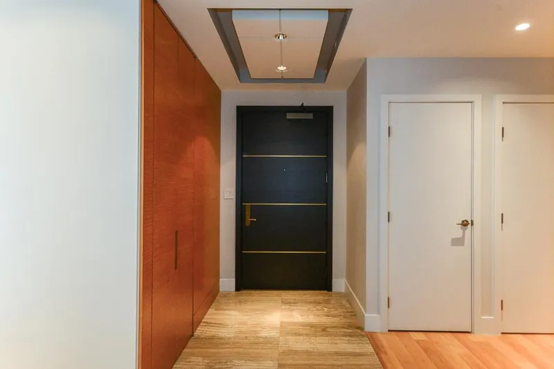 1603 667 HOWE STREET - photo 4 of 25