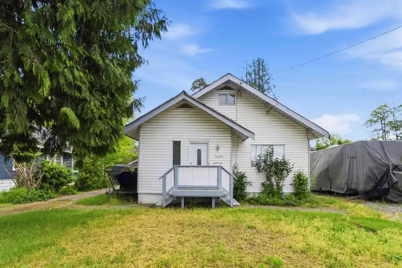 11328 MAPLE CRESCENT - photo 1 of 36