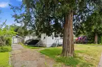 11328 MAPLE CRESCENT - thumbnail 3
