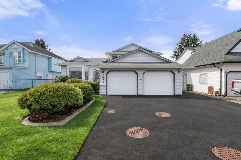 5973 GLENDALE DRIVE - photo 2 of 25