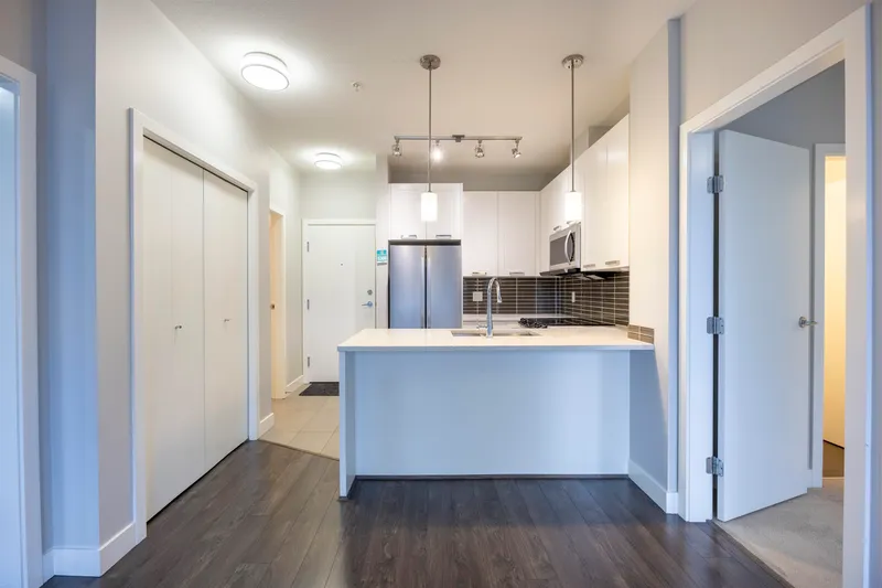 306 10455 154 STREET - photo 2 of 18