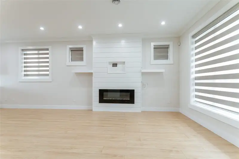 101 954 EDGAR AVENUE - photo 4 of 25