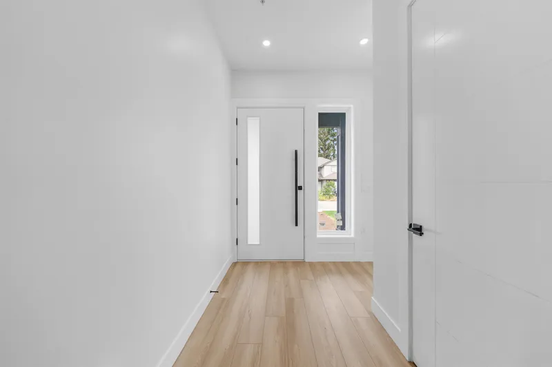 19098 DOERKSEN DRIVE - photo 2 of 25