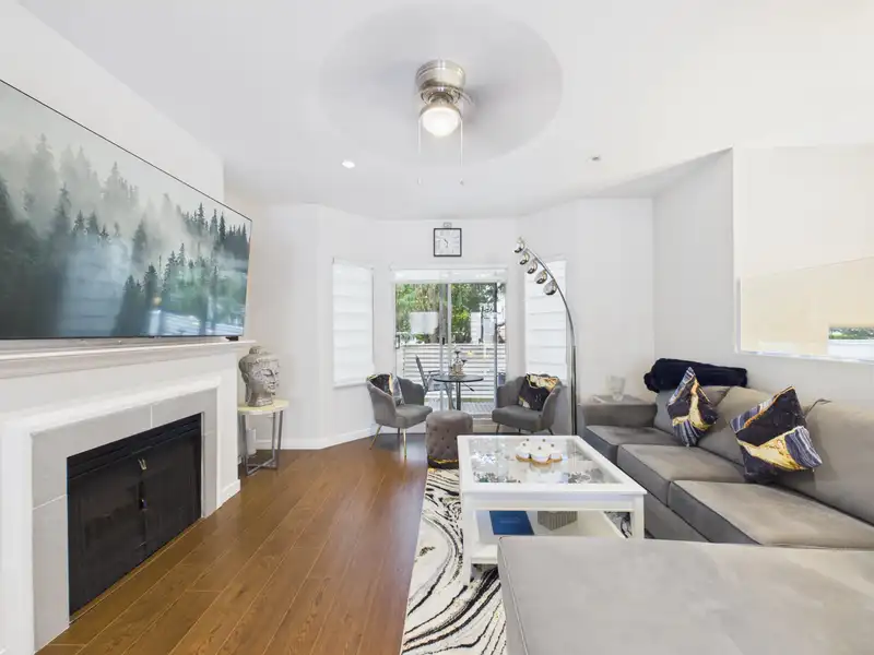 8 6700 RUMBLE STREET - photo 2 of 31