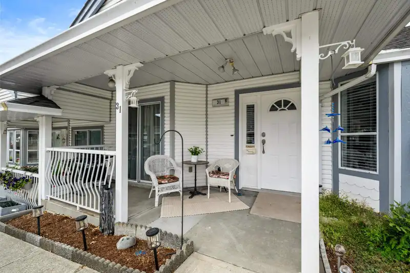 31 20554 118TH AVENUE - photo 1 of 33