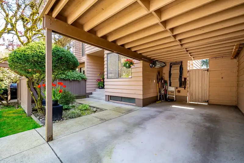 4758 DRIFTWOOD PLACE - photo 4 of 36