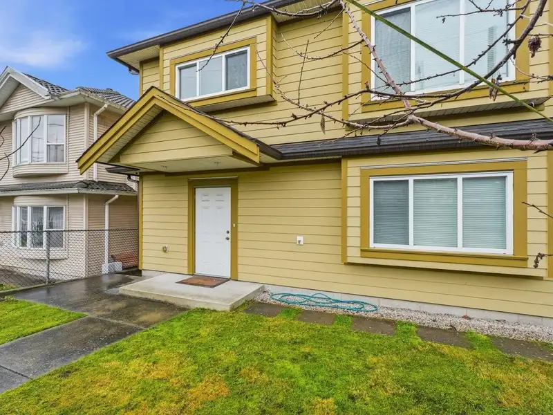 1115 BOUNDARY ROAD - photo 1 of 40