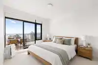 2104 1588 JOHNSTON ROAD - thumbnail 17