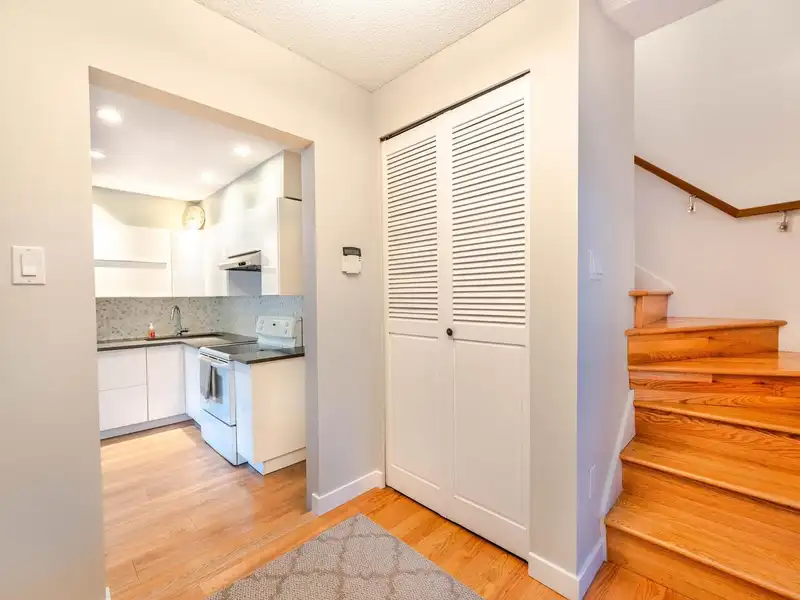 2568 NAPIER STREET - photo 2 of 26