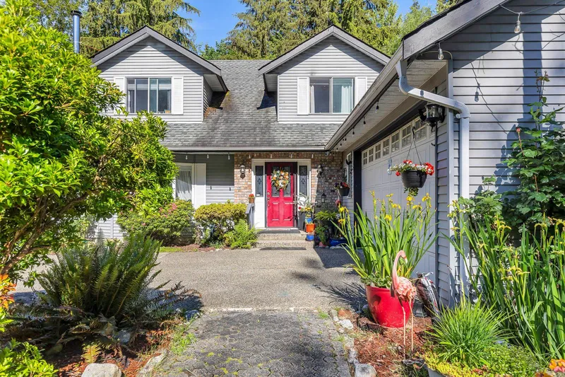 10851 GREENWOOD DRIVE - photo 3 of 25