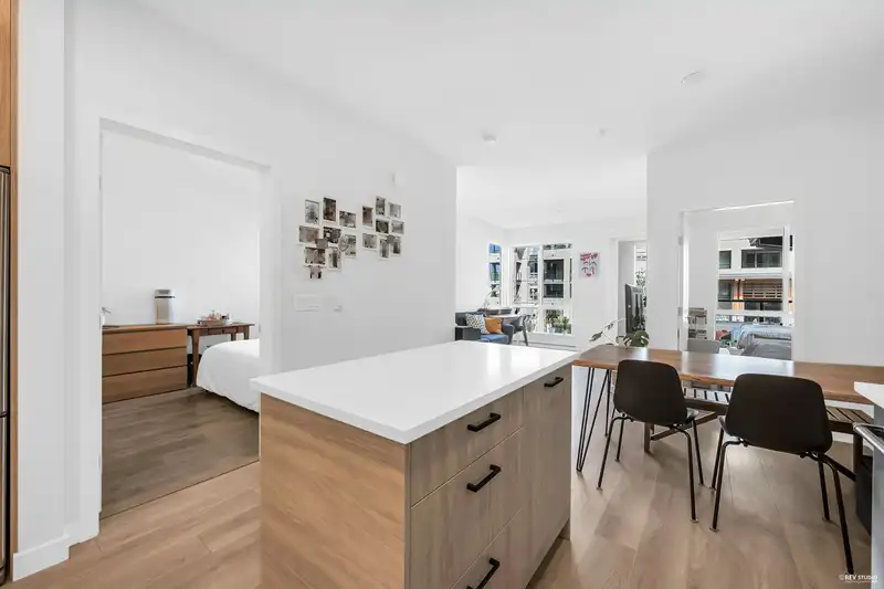 206 7579 16TH STREET - photo 2 of 30
