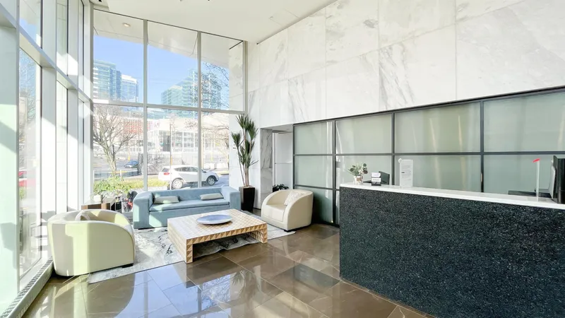 905 161 W GEORGIA STREET - photo 3 of 15