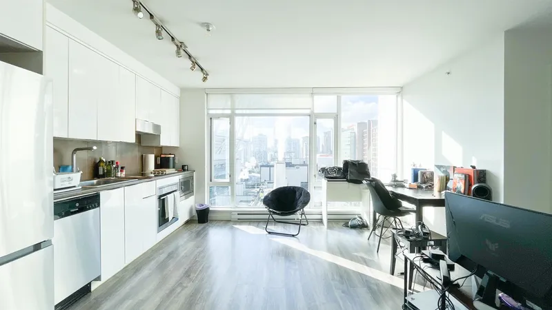 905 161 W GEORGIA STREET - photo 4 of 15