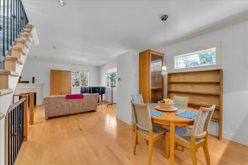 2301 STEPHENS STREET - photo 3 of 31