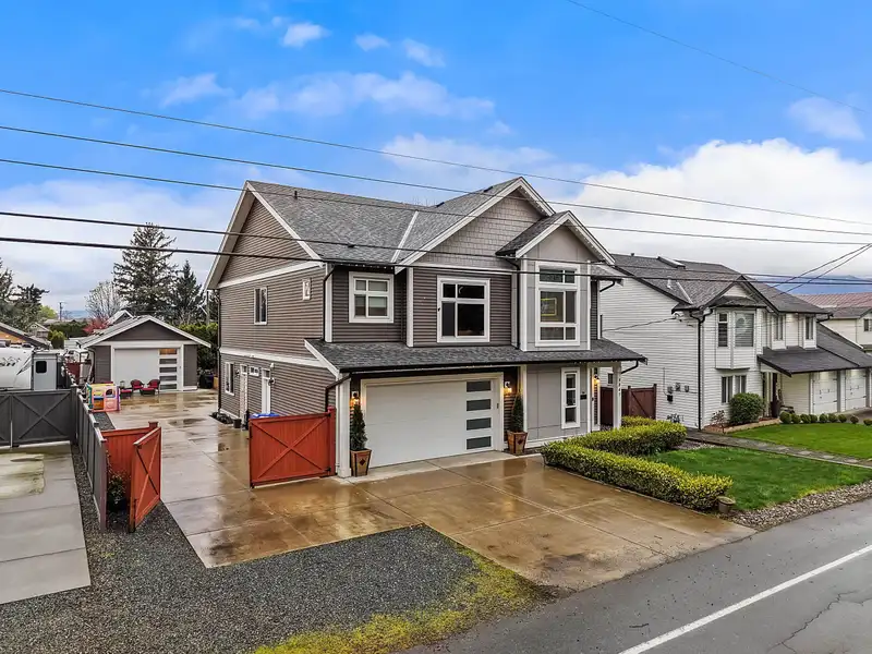 9847 MCGRATH ROAD - photo 3 of 40