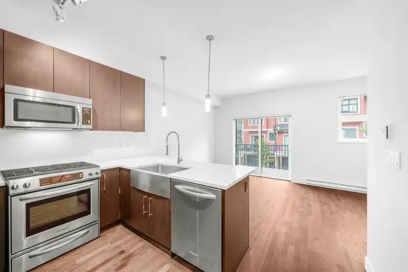 703 8485 NEW HAVEN CLOSE - photo 4 of 26