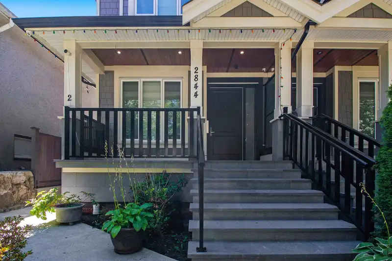 2844 E 43RD AVENUE - photo 3 of 40