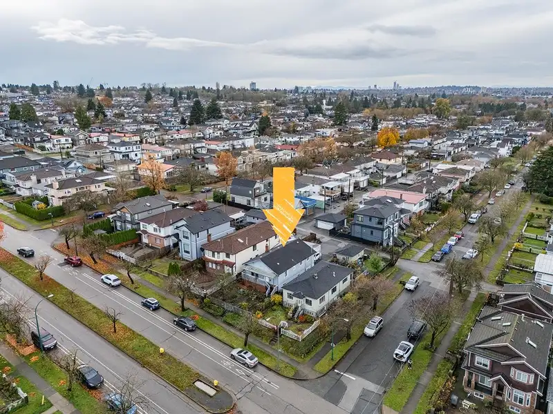 3315 RUPERT STREET - photo 2 of 4