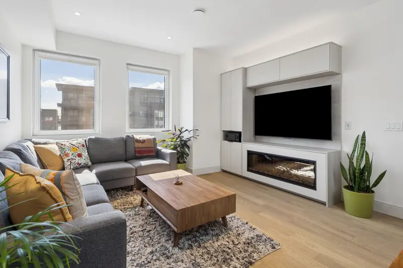 2 632 E 3RD STREET - photo 4 of 25