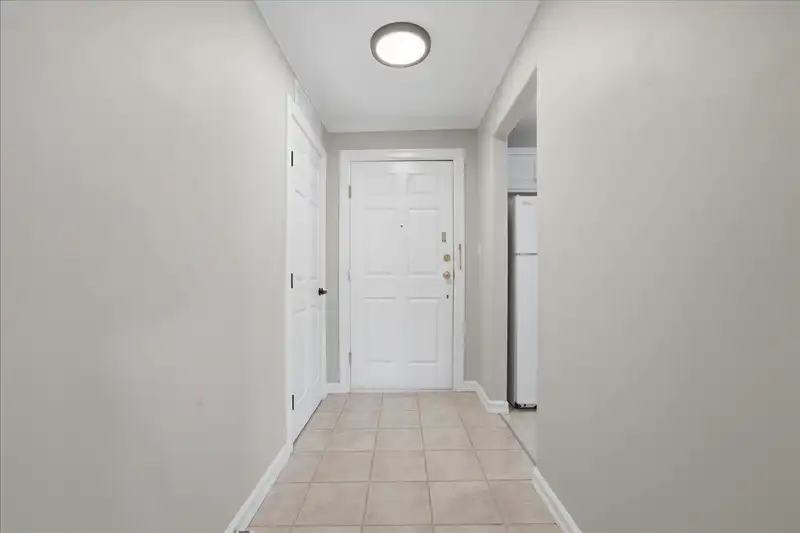 201 2772 CLEARBROOK ROAD - photo 2 of 40