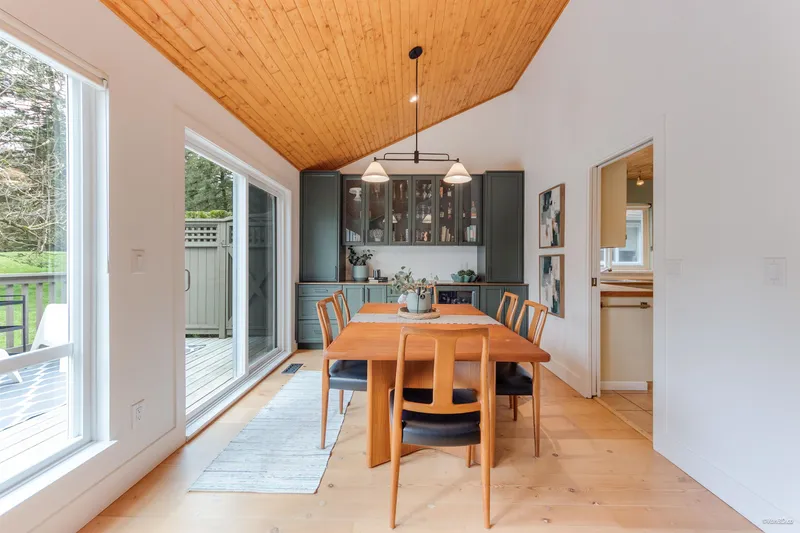 9557 WILLOWLEAF PLACE - photo 2 of 25