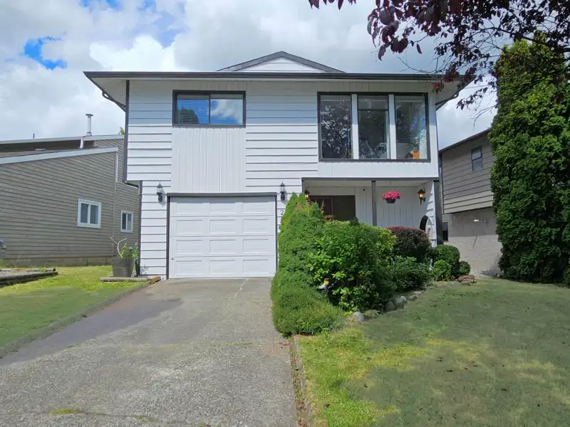 2397 WAKEFIELD DRIVE - photo 1 of 34