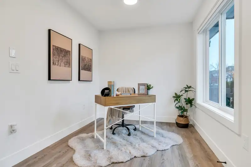 5 18833 70 AVENUE - photo 3 of 40