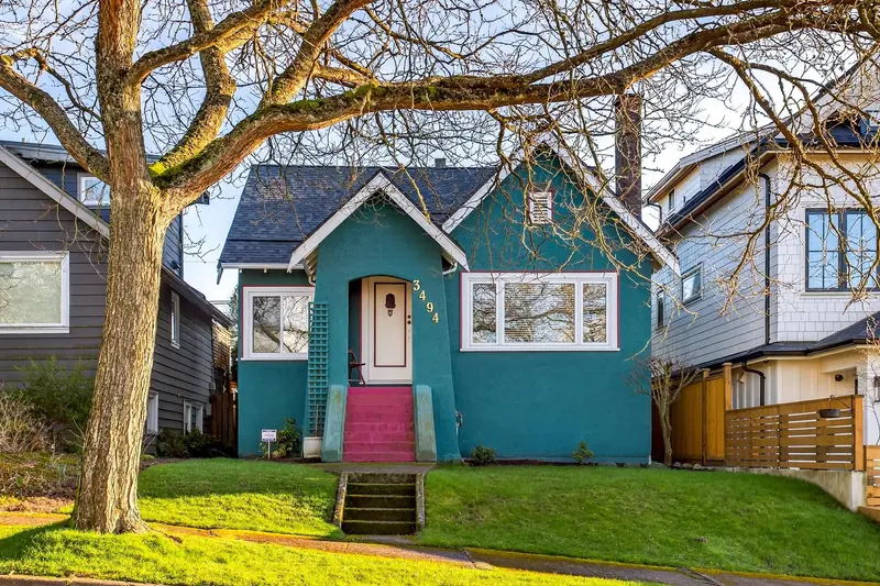 3494 OXFORD STREET - photo 2 of 25