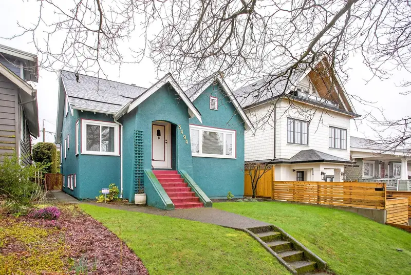 3494 OXFORD STREET - photo 3 of 25