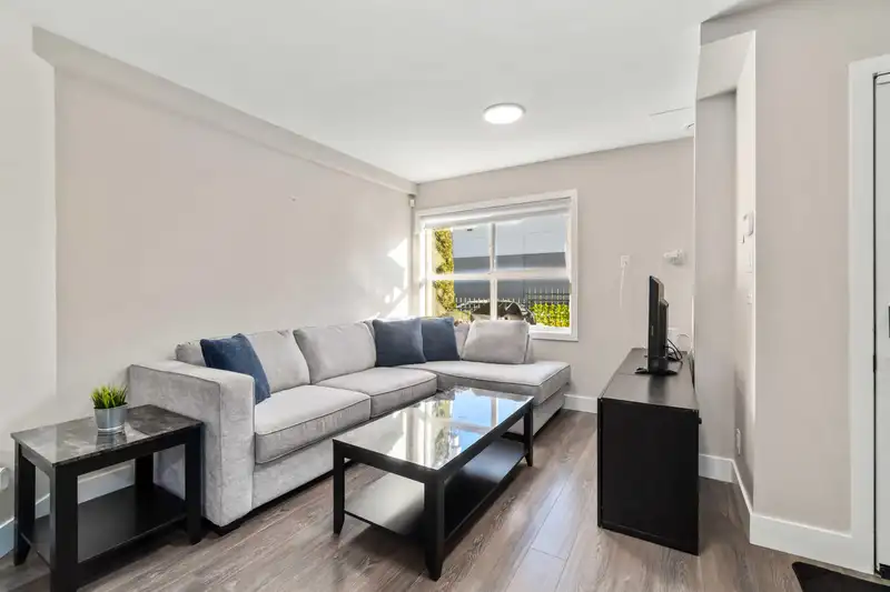 5633 SENLAC STREET - photo 3 of 23