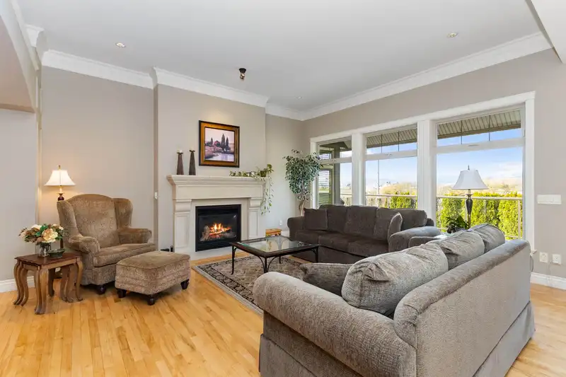 34745 HEARTHSTONE COURT - photo 4 of 36