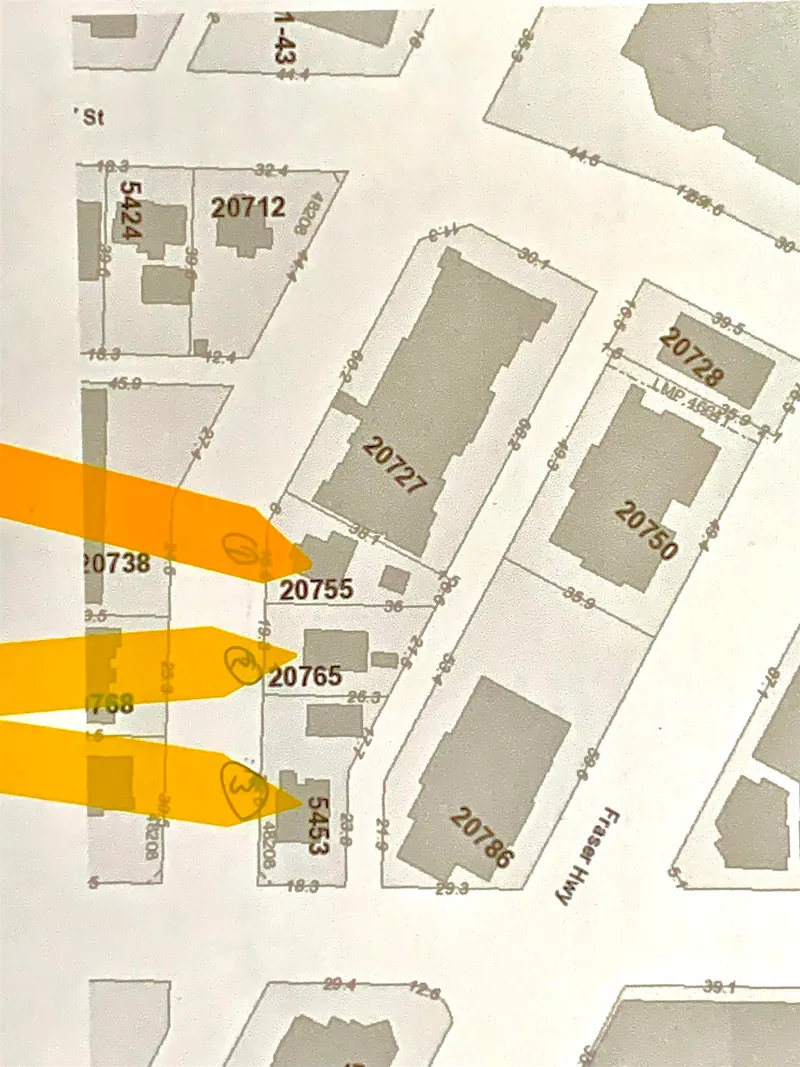 20765 DOUGLAS CRESCENT - photo 3 of 7