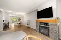 2 100 KLAHANIE DRIVE - thumbnail 8