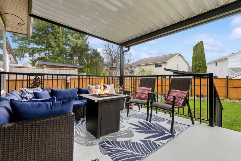 45368 WELLS ROAD - photo 4 of 30