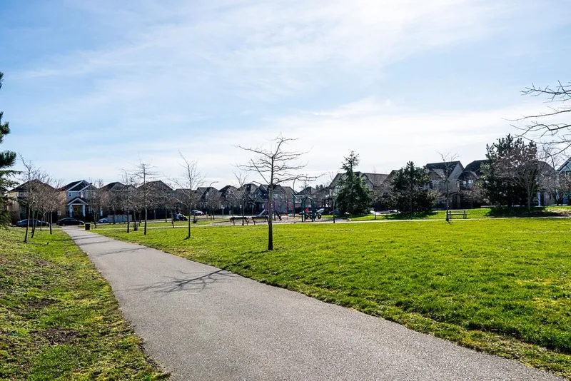 6 7348 192A STREET - photo 3 of 23