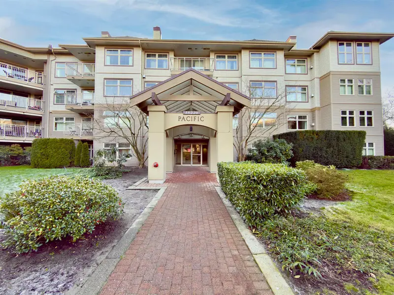 210 15220 GUILDFORD DRIVE - photo 1 of 25