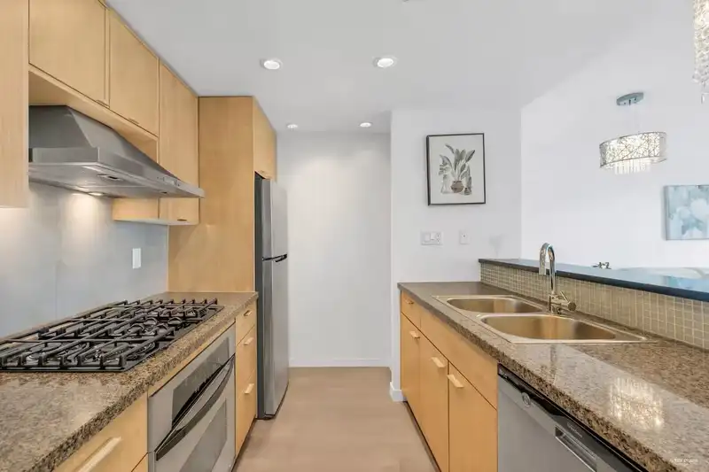 1107 980 COOPERAGE WAY - photo 3 of 10