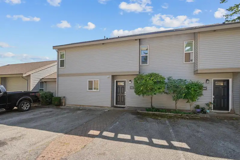 6061 E GREENSIDE DRIVE - photo 4 of 38