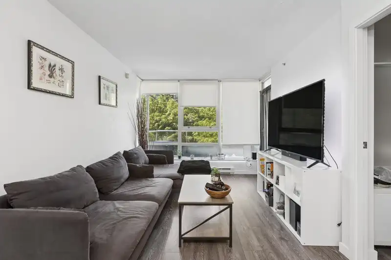 309 928 BEATTY STREET - photo 4 of 27