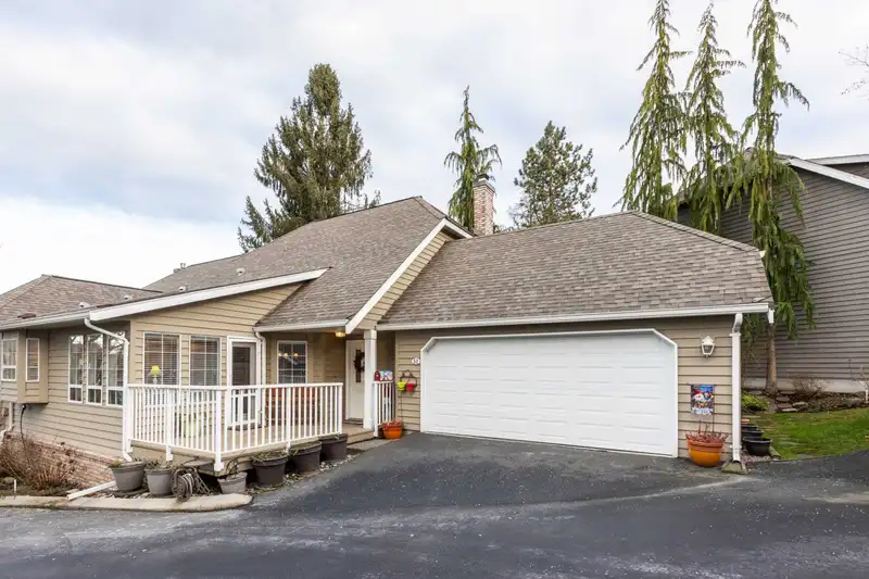 52 21848 50 AVENUE - photo 1 of 39