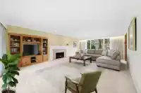 895 ELVEDEN ROW - thumbnail 4