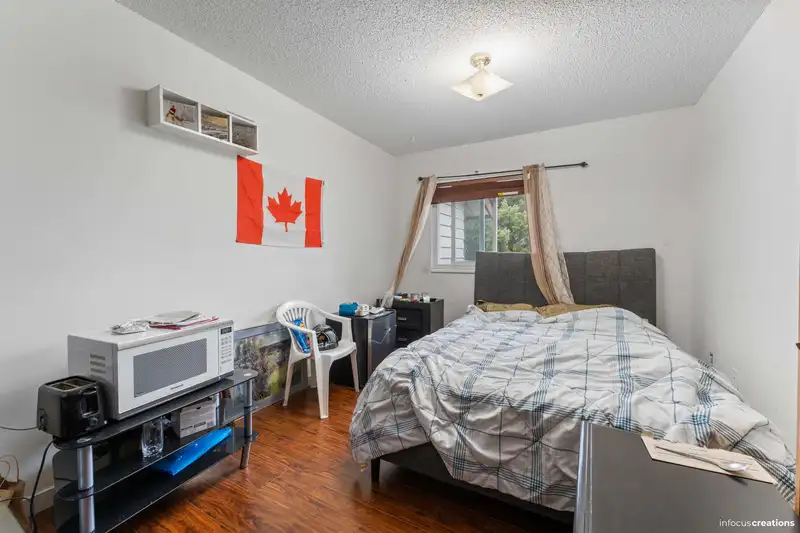 161 7484 138 STREET - photo 4 of 24