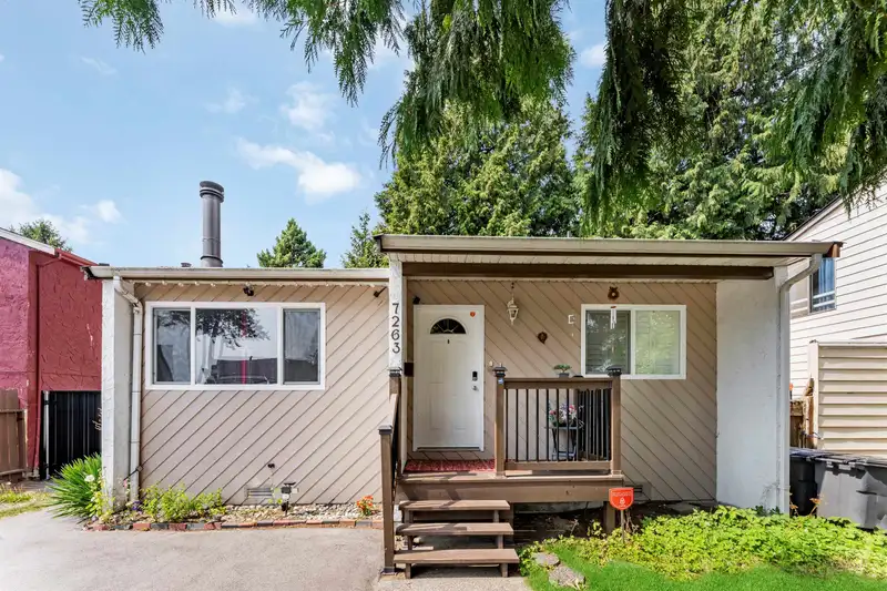 7263 129 STREET - photo 4 of 22
