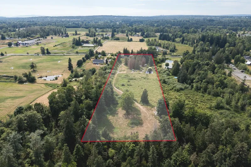 488 240 STREET - photo 2 of 24