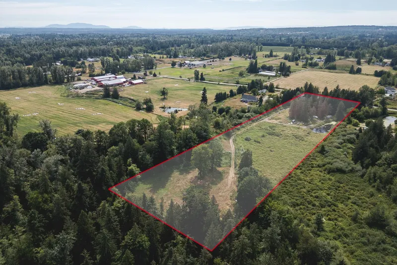 488 240 STREET - photo 3 of 24